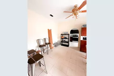 638 Kelly Lane, Angleton, TX 77515 - Photo 8