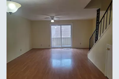 215 Post Office Street #302, Galveston, TX 77550 - Photo 4
