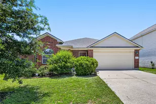 9115 N Ferndale Pl Dr, Houston, TX 77064 - Photo 2
