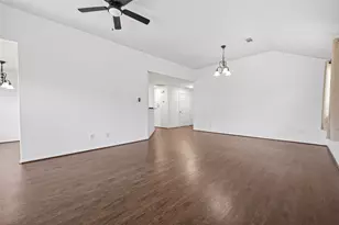 9115 N Ferndale Pl Dr, Houston, TX 77064 - Photo 12