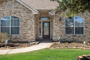 22419 Wenbury Dr, Tomball, TX 77375 - Photo 2