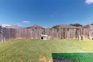 315 Crosby Village Dr, Crosby, TX 77532 - Photo 22