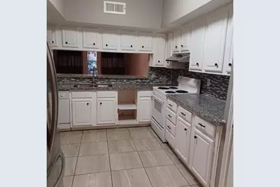 1911 Clipper Court, Willis, TX 77318 - Photo 4