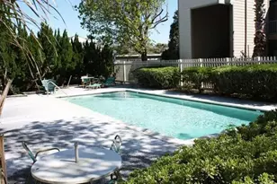 7112 N Holiday Dr, Galveston, TX 77550 - Photo 22