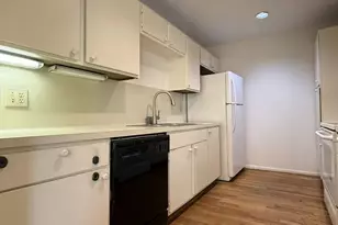 2829 Timmons Ln, Houston, TX 77027 - Photo 4