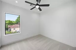 4210 New Orleans St, Houston, TX 77020 - Photo 20