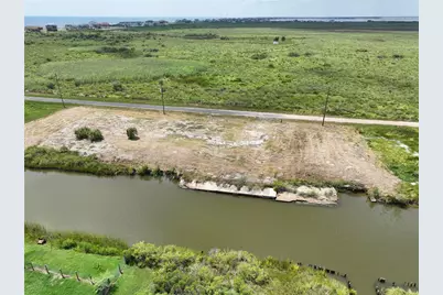 1116 Pennington Street, Gilchrist, TX 77617 - Photo 12