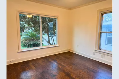 703 E Adoue Street, Baytown, TX 77520 - Photo 8