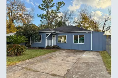 703 E Adoue Street, Baytown, TX 77520 - Photo 1