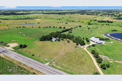 7740 N US Highway 77, Schulenburg, TX 78956 - Photo 2