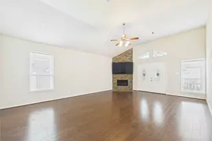 401 W Bend Dr, League City, TX 77573 - Photo 16