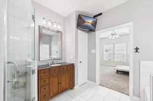 401 W Bend Dr, League City, TX 77573 - Photo 32