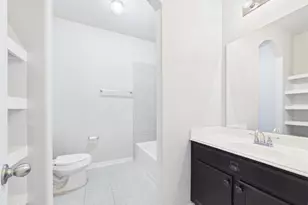 401 W Bend Dr, League City, TX 77573 - Photo 36