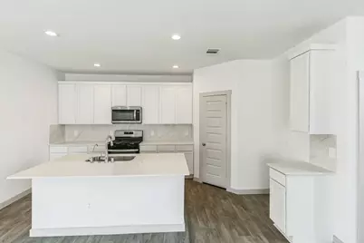 14415 Sweet Water Drive, Baytown, TX 77523 - Photo 2