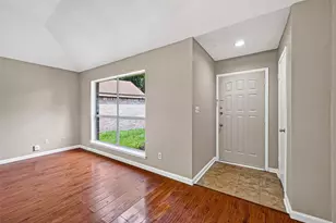 13847 Cherry Hollow Ln, Houston, TX 77082 - Photo 6