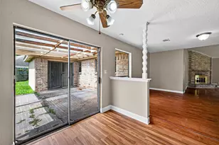 13847 Cherry Hollow Ln, Houston, TX 77082 - Photo 16