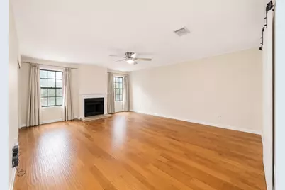 9850 Pagewood Lane #1305, Houston, TX 77042 - Photo 14