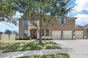 9726 Bonham Lakes Ln, Humble, TX 77396 - Photo 2