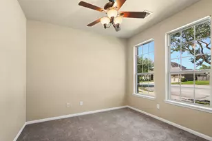 9726 Bonham Lakes Ln, Humble, TX 77396 - Photo 10