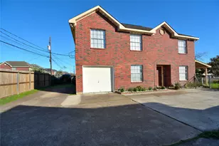 8904 Ledge St, Houston, TX 77075 - Photo 2