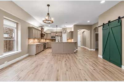 8310 Lake Tahoe Dr Drive, Nederland, TX 77627 - Photo 14