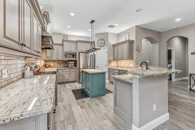 8310 Lake Tahoe Dr Drive, Nederland, TX 77627 - Photo 18