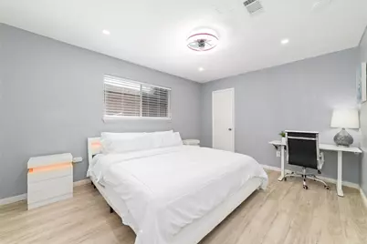 6111 Westbranch Drive, Houston, TX 77072 - Photo 24
