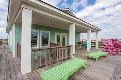 2110 Seahorse Lane, Crystal Beach, TX 77650 - Photo 12