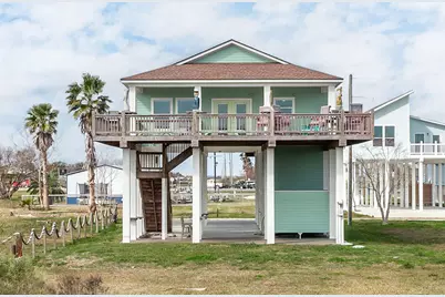 2110 Seahorse Lane, Crystal Beach, TX 77650 - Photo 1