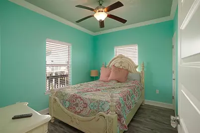 2110 Seahorse Lane, Crystal Beach, TX 77650 - Photo 22