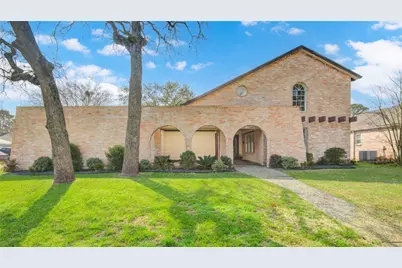 8203 Fernbrook Lane, Houston, TX 77070 - Photo 2