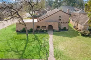 8203 Fernbrook Ln, Houston, TX 77070 - Photo 30