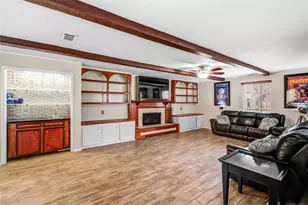 8203 Fernbrook Ln, Houston, TX 77070 - Photo 6