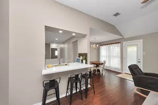 2519 Colonial Ridge Dr, Friendswood, TX 77546 - Photo 8