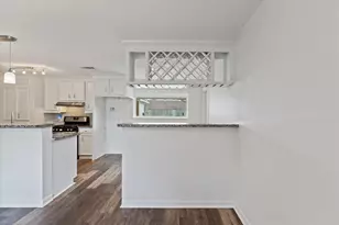 9639 Vogue Ln, Houston, TX 77080 - Photo 10