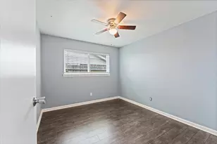 9639 Vogue Ln, Houston, TX 77080 - Photo 16