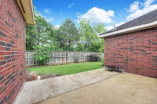 6 N Queenscliff Cir, The Woodlands, TX 77382 - Photo 22