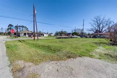 6918 Peabody Street, Houston, TX 77028 - Photo 10