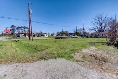 6918 Peabody Street, Houston, TX 77028 - Photo 14