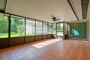 408 Rolling Wood Rd, Baytown, TX 77520 - Photo 14