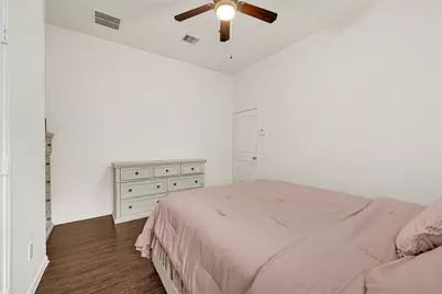 9414 Savannah Holly Drive, Houston, TX 77075 - Photo 16