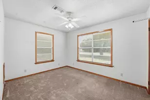 12782 Flowers Dr, Saratoga, TX 77585 - Photo 16