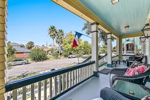 1227 Ball, Galveston, TX 77550 - Photo 42