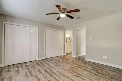 22 W Mistybreeze Circle, Shenandoah, TX 77381 - Photo 4