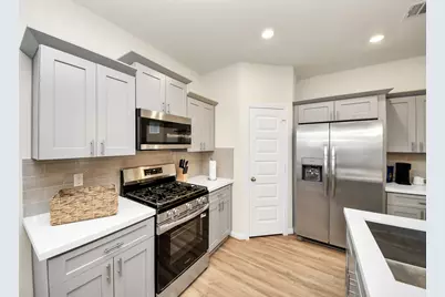 14967 Eagle Feather Drive, Houston, TX 77090 - Photo 16