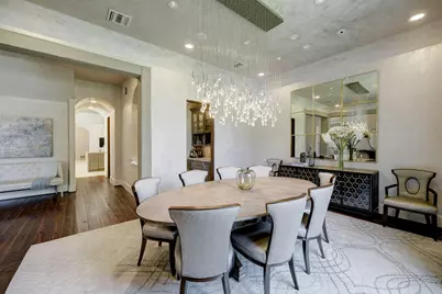 5610 Lynbrook Drive, Houston, TX 77056 - Photo 10