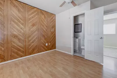 9417 Fairland Drive, Houston, TX 77051 - Photo 12