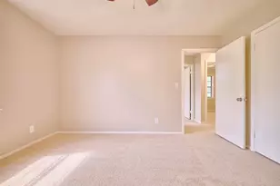 3002 Lamar Cir, El Campo, TX 77437 - Photo 24