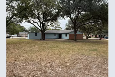 3002 Lamar Circle, El Campo, TX 77437 - Photo 44