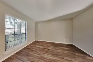 15803 Maple Manor Dr, Houston, TX 77095 - Photo 2